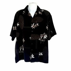 Silver Point Hawaiian Short Sleeve Shirt – Black & Gray Palm Print – Size Large